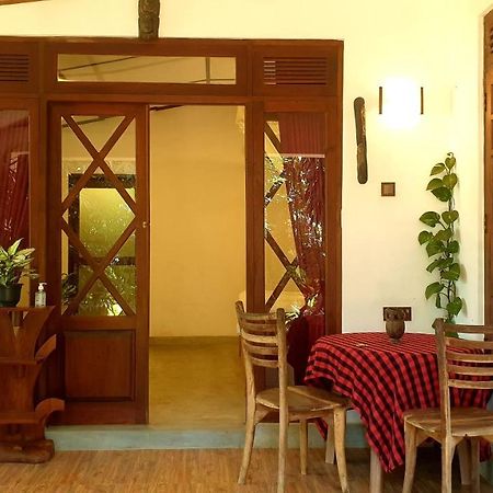 Wingate Homestay Ела Екстериор снимка